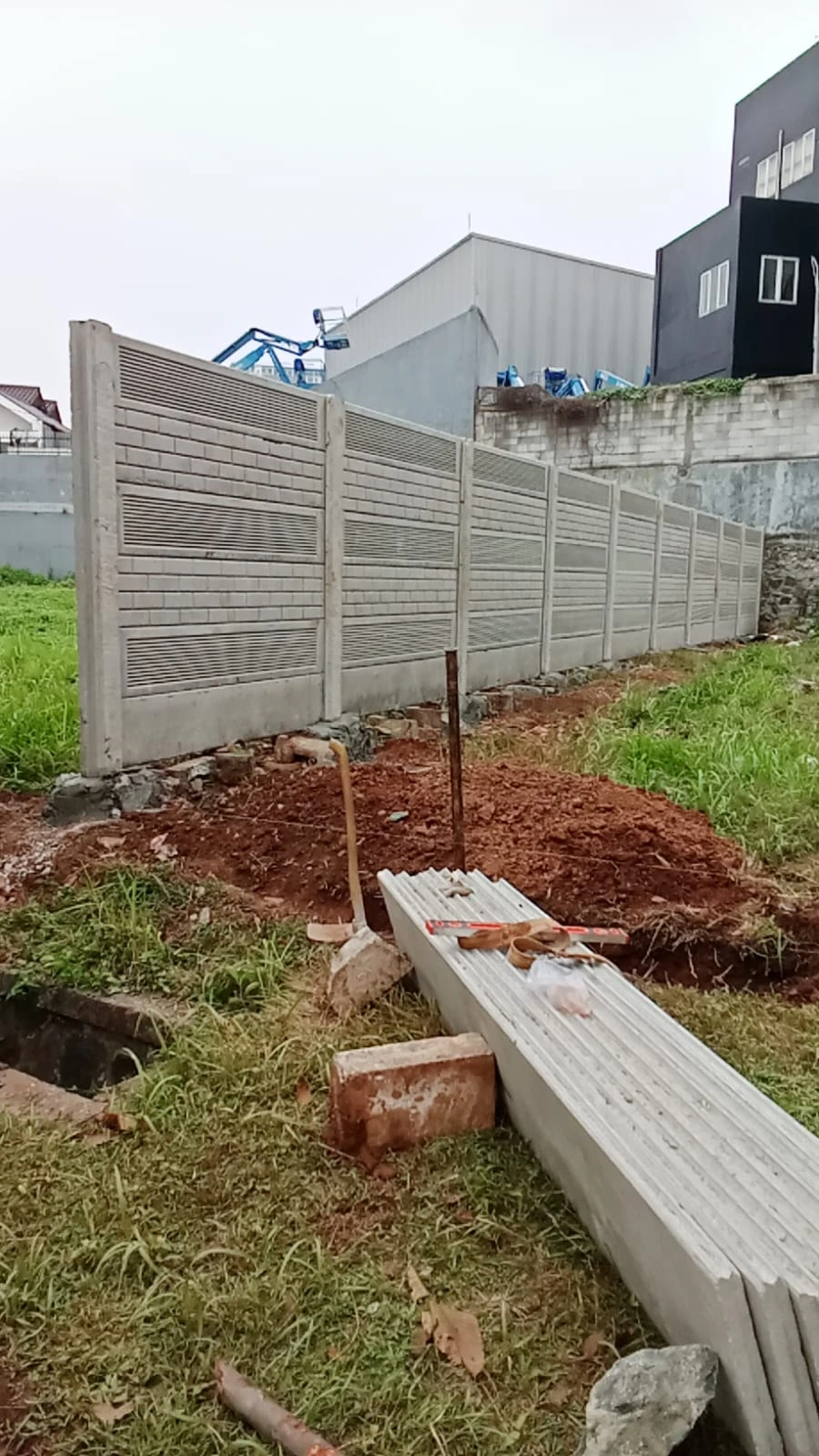 Pagar Kantor BRI bEKASI
