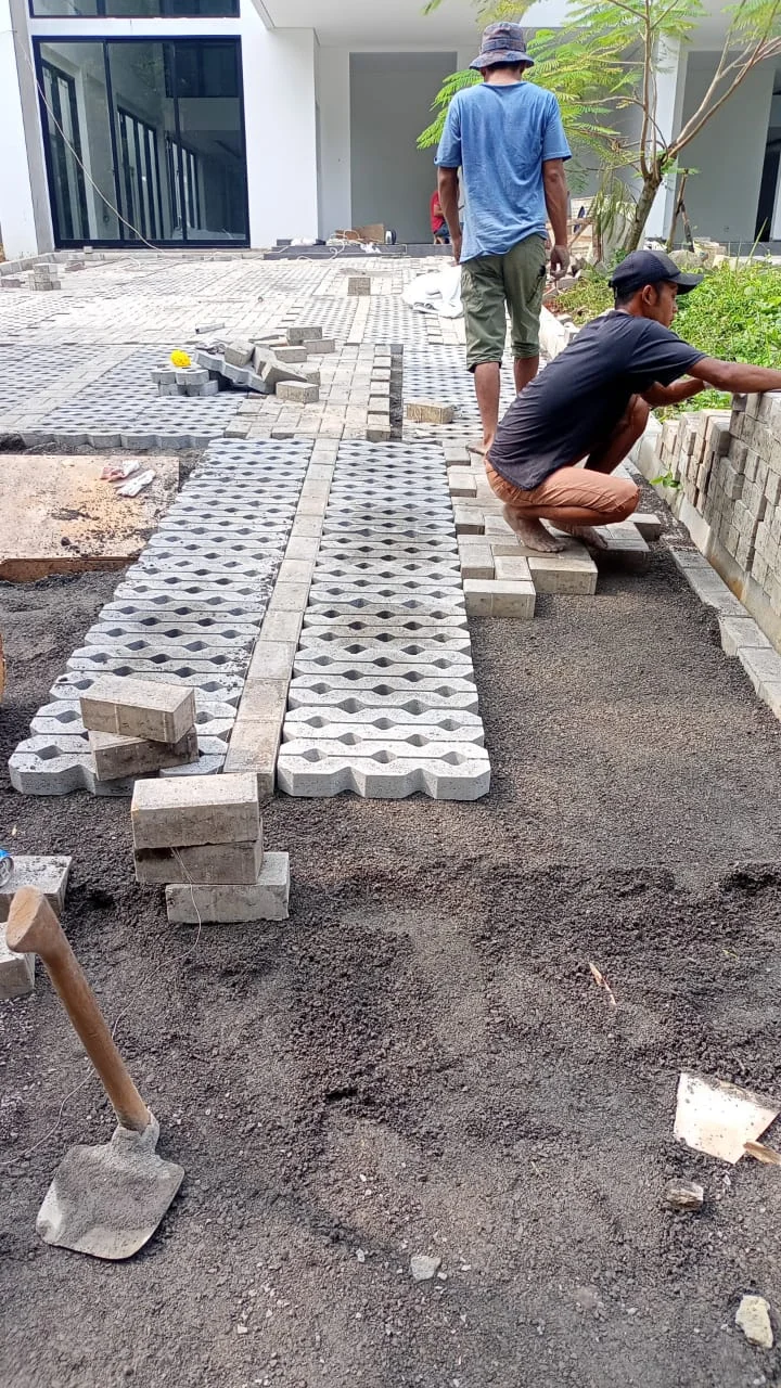 Grassblock Sentul Town House